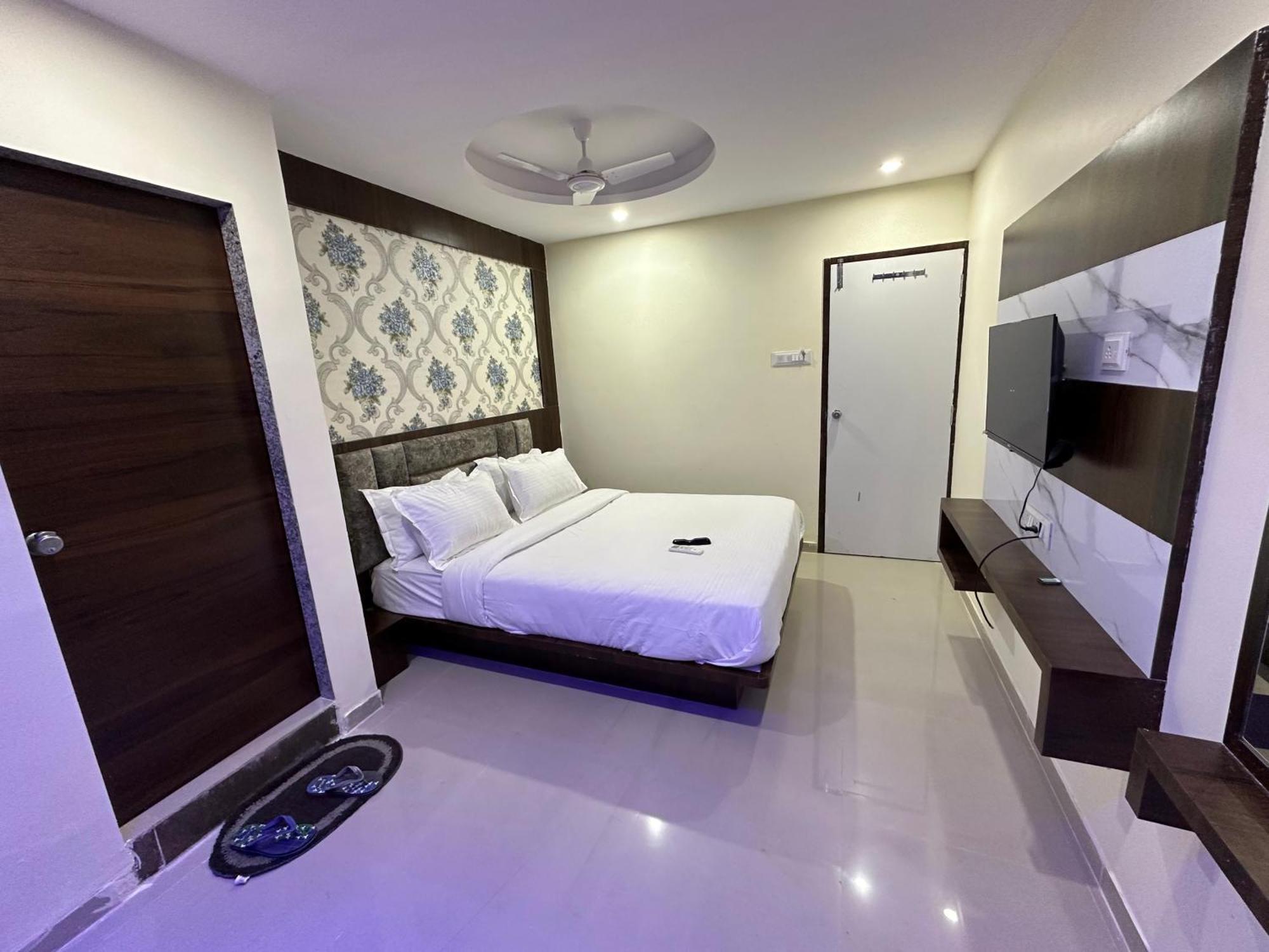 Hotel Golden View Vadodara Exterior foto